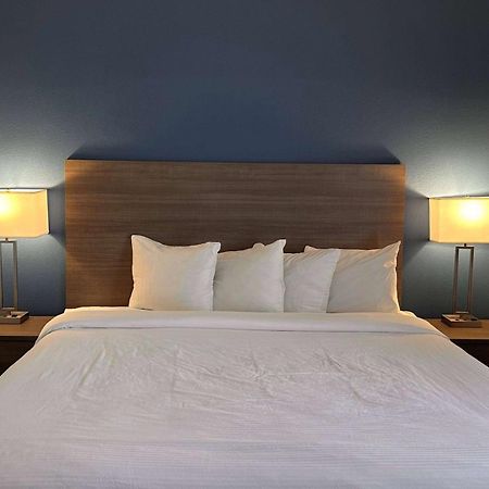 Baymont By Wyndham Indianapolis Northwest Hotel Ngoại thất bức ảnh